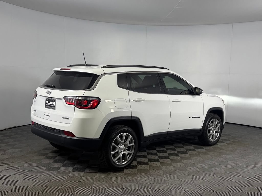 Used 2022 Jeep Compass Latitude AWD/4WD image 7