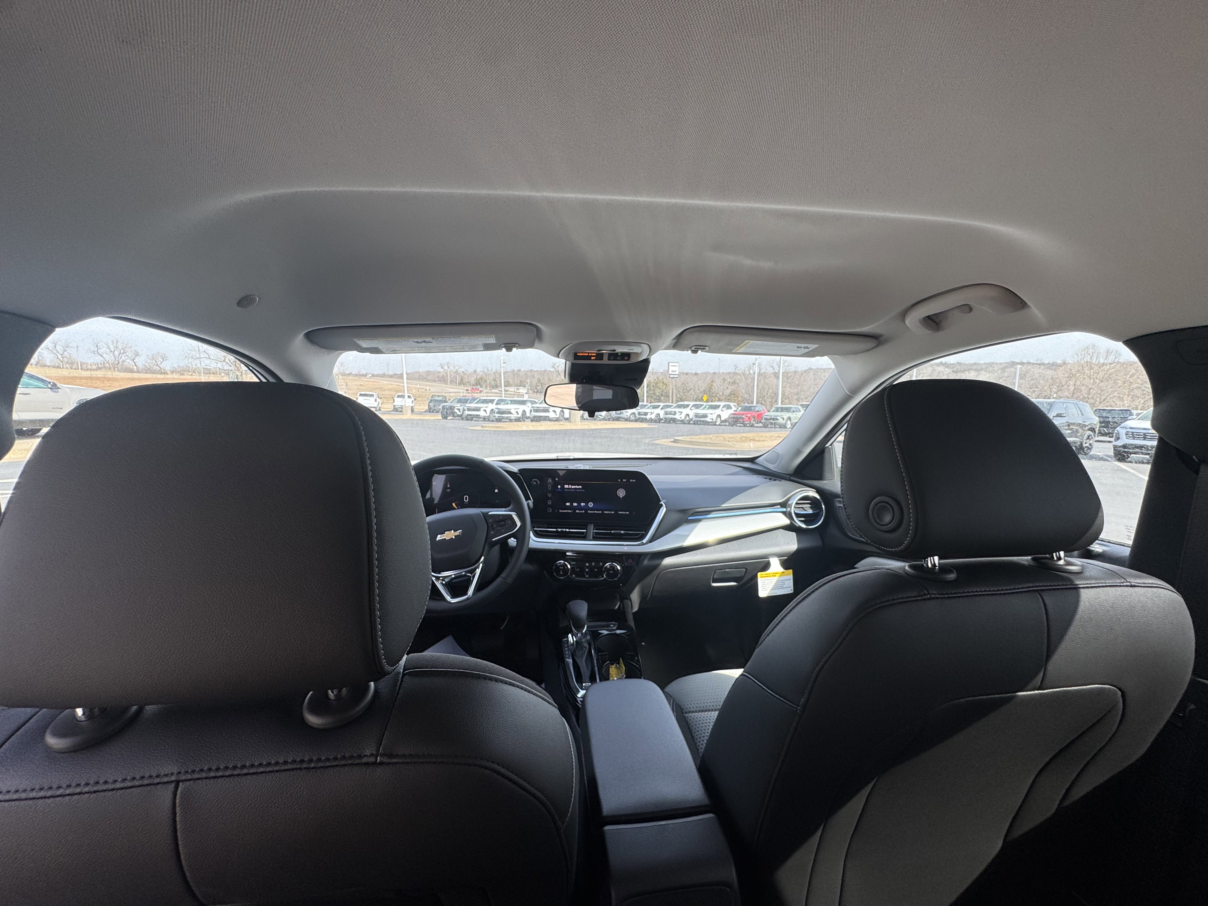 New 2026 Chevrolet Trax LT w/ Driver Confidence Package image 9