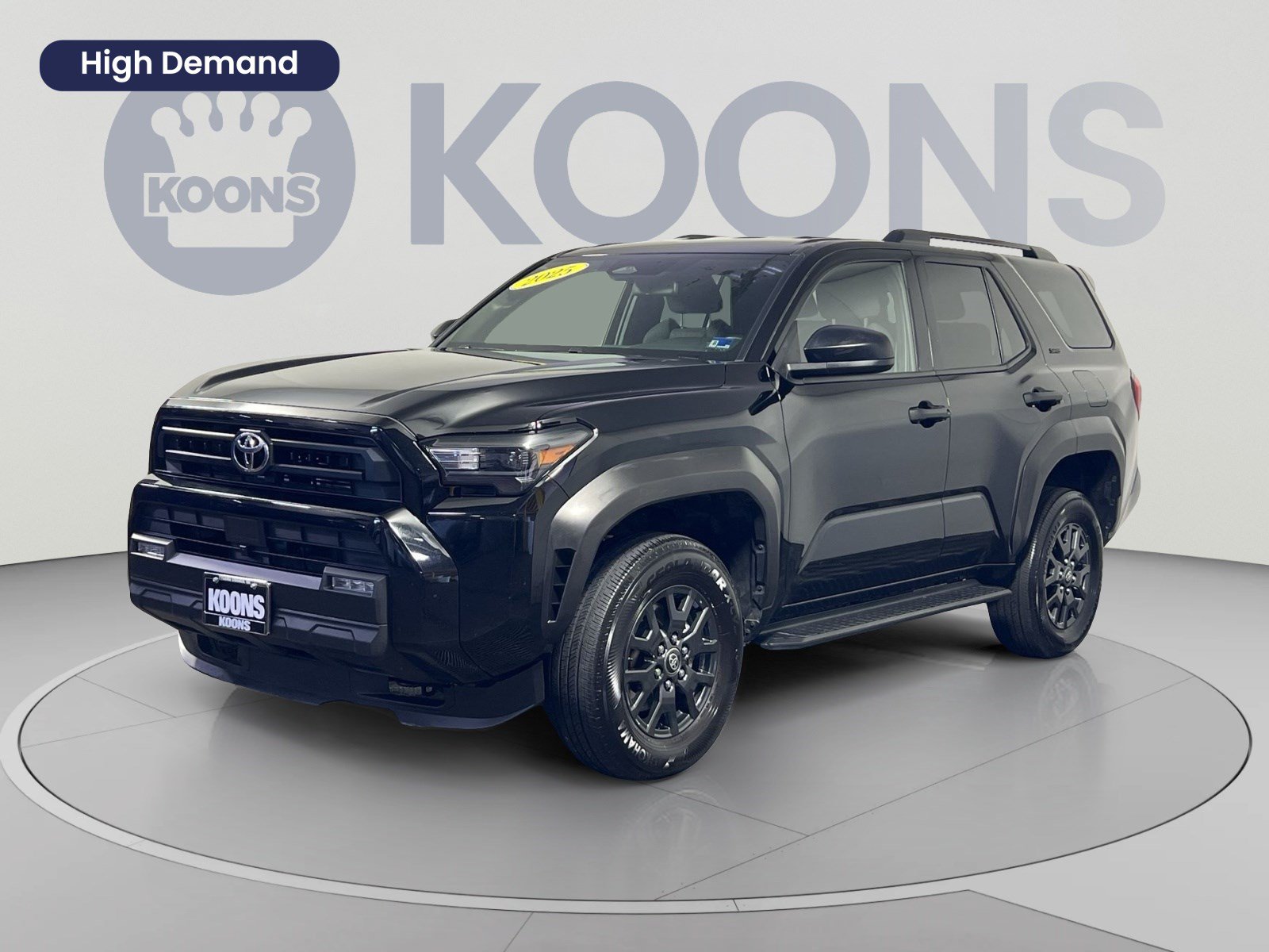 Used 2025 Toyota 4Runner SR5 AWD/4WD image 1