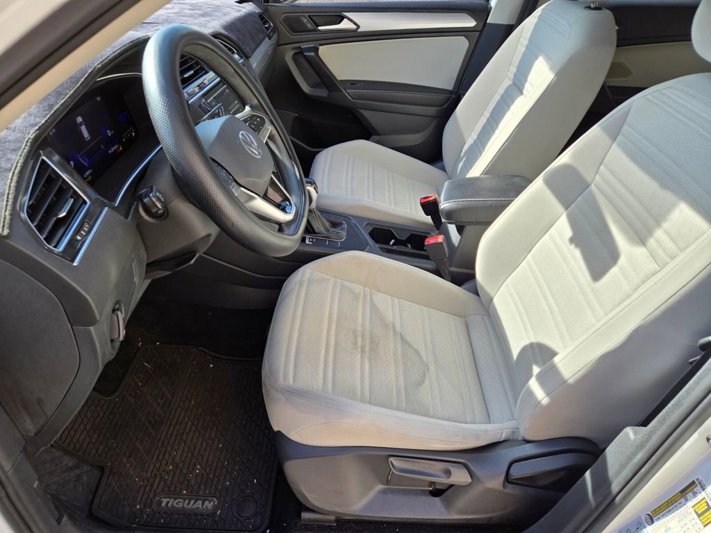 Used 2022 Volkswagen Tiguan S image 6