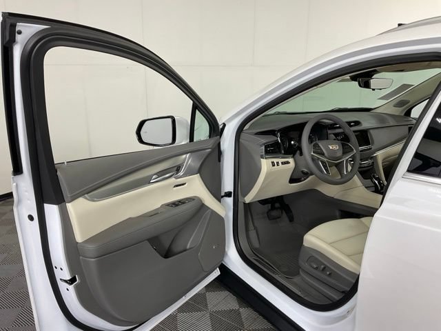 New 2026 Cadillac XT5 Premium Luxury w/ LPO, Floor Liner Package FWD image 22