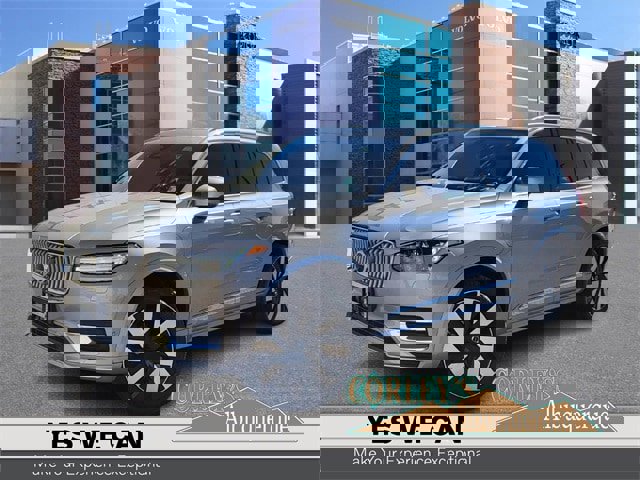 Certified 2023 Volvo XC90 T8 Ultimate image 1