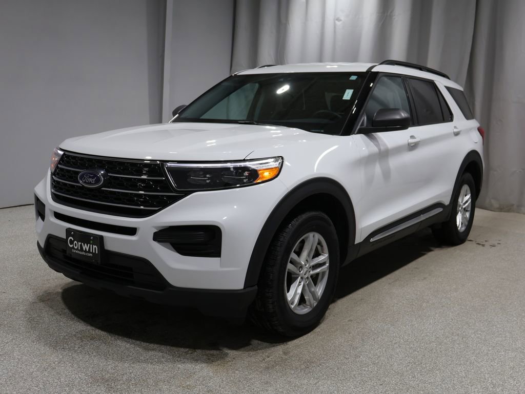 Used 2024 Ford Explorer XLT AWD/4WD image 7