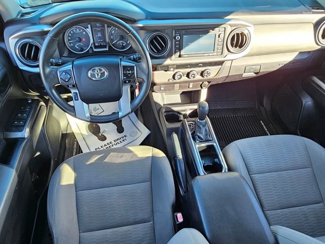 Used 2017 Toyota Tacoma SR5 w/ SR5 Appearance Package (SM) image 8