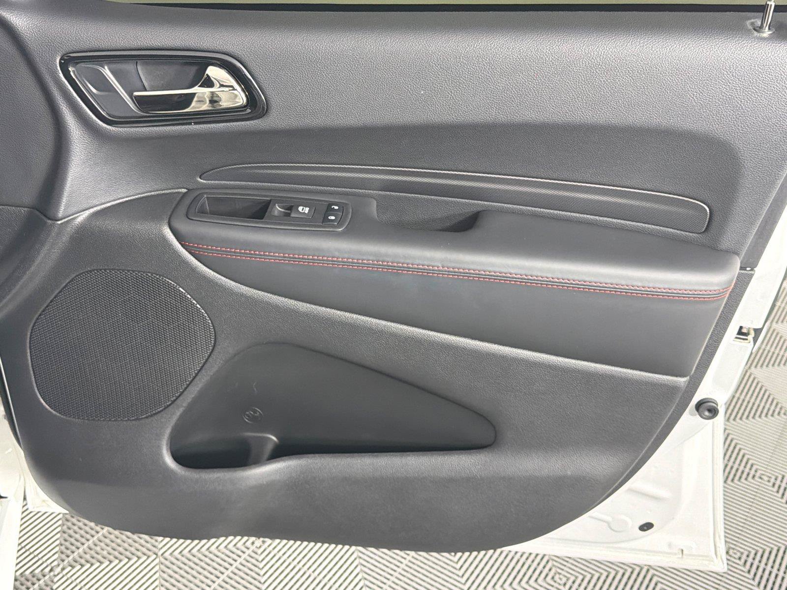 Used 2023 Dodge Durango GT RWD image 13