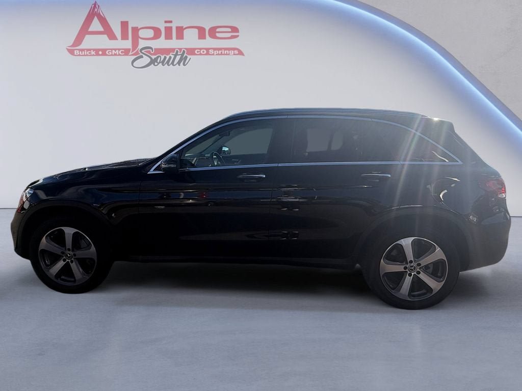 Used 2022 Mercedes-Benz GLC 300 4MATIC image 2