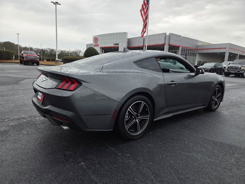 Used 2025 Ford Mustang Coupe image 11