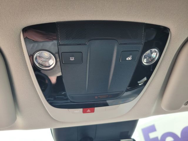 Used 2025 Kia EV6 Light w/ Light LR Technology Package image 21