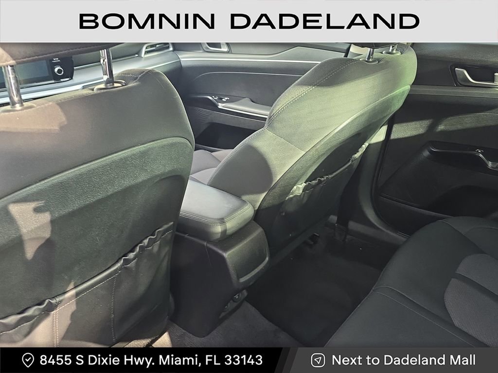 Used 2023 Kia K5 LXS image 13