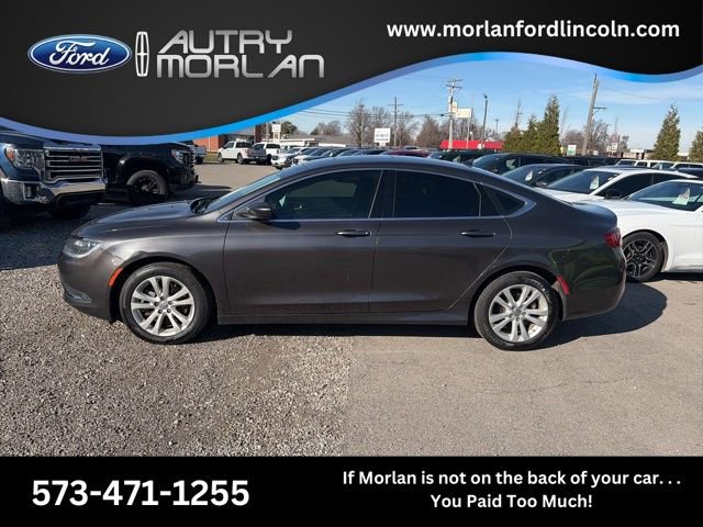 Used 2017 Chrysler 200 Limited Platinum w/ Comfort & Convenience Group FWD image 1