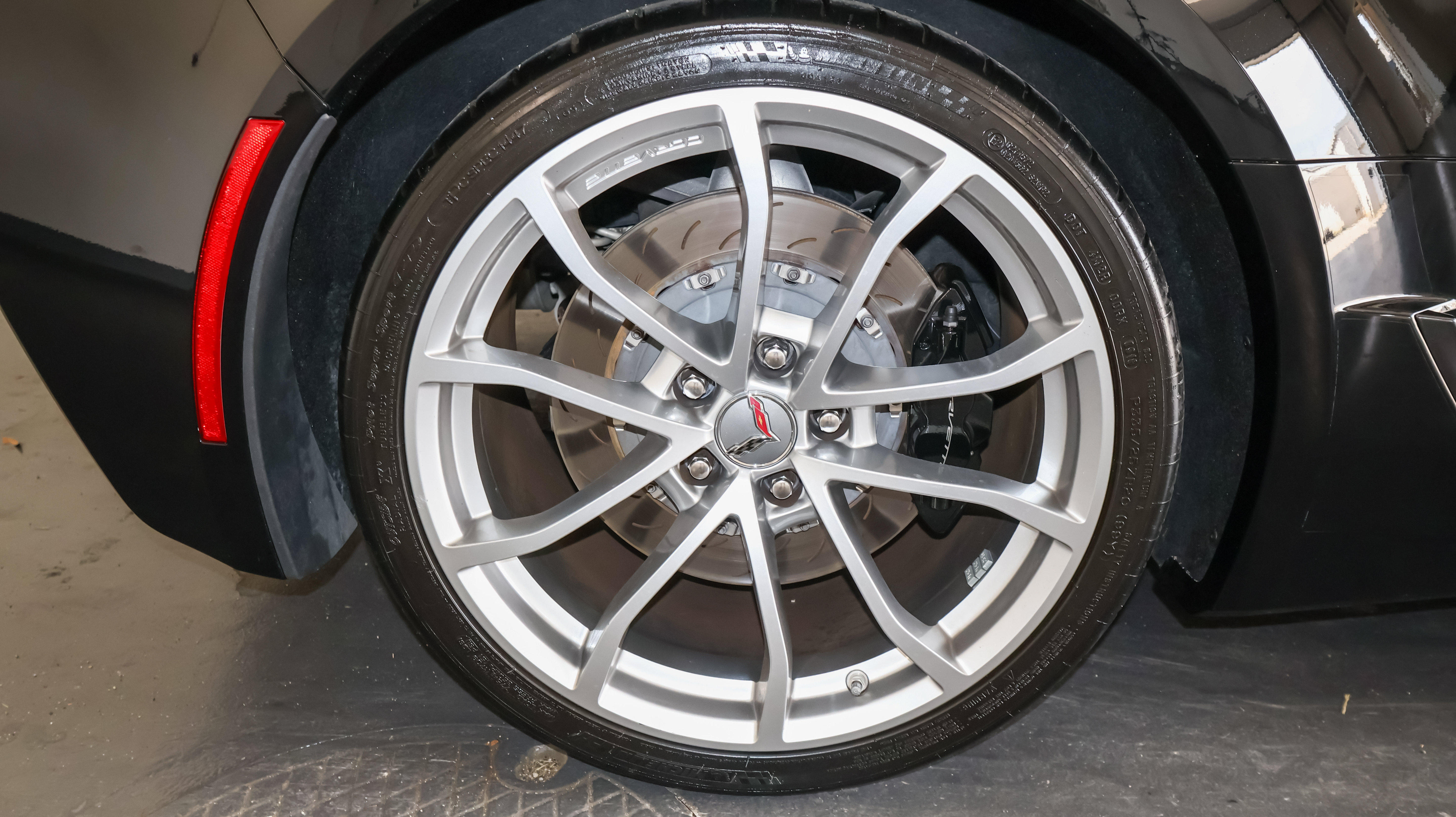 Used 2019 Chevrolet Corvette Grand Sport RWD image 35