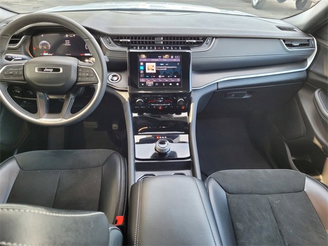 Certified 2024 Jeep Grand Cherokee L Laredo image 6