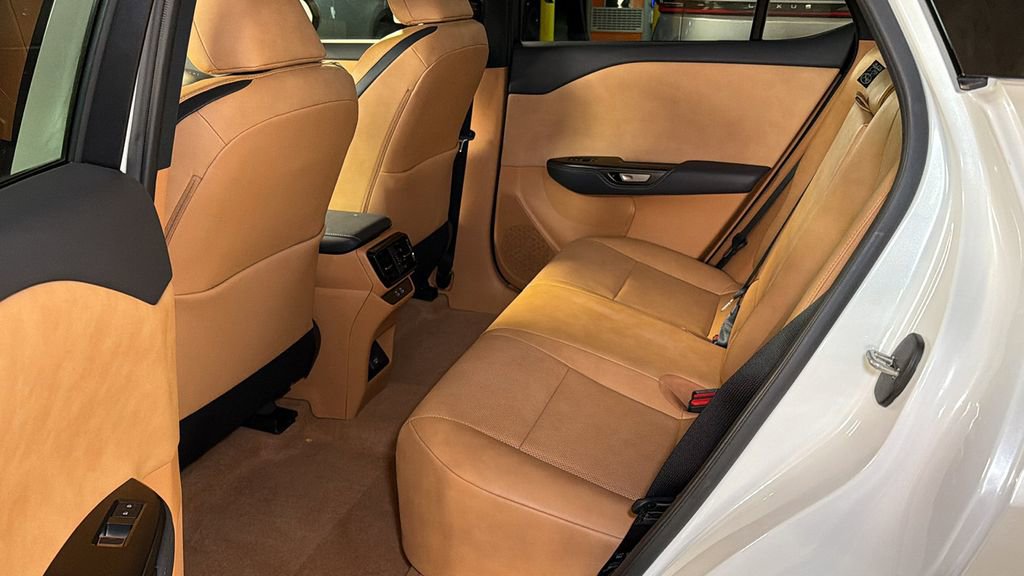 Certified 2023 Lexus RZ 450e Premium w/ Technology Package image 16