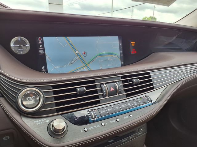 Used 2020 Lexus LS 500 w/ Interior Upgrade Package RWD image 31