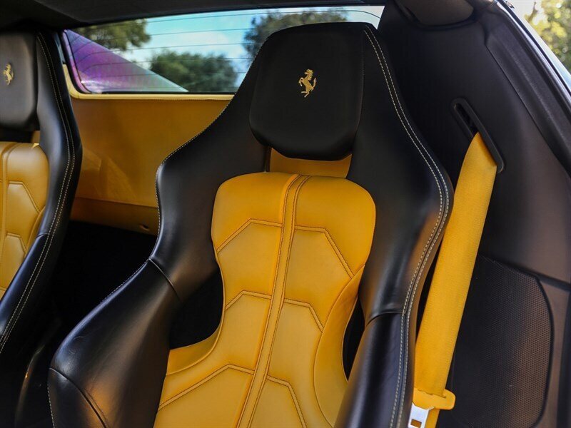Used 2013 Ferrari 458 Spider RWD image 34