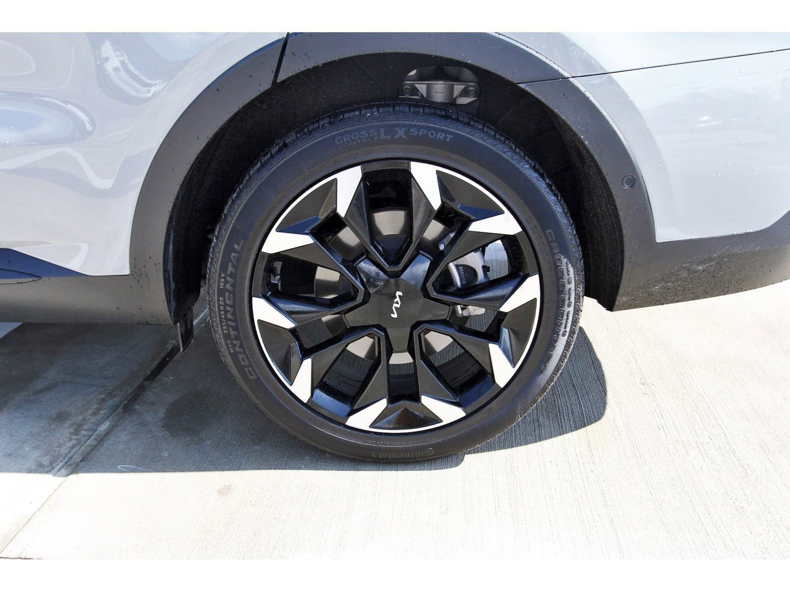 Used 2025 Kia Sorento SX image 32