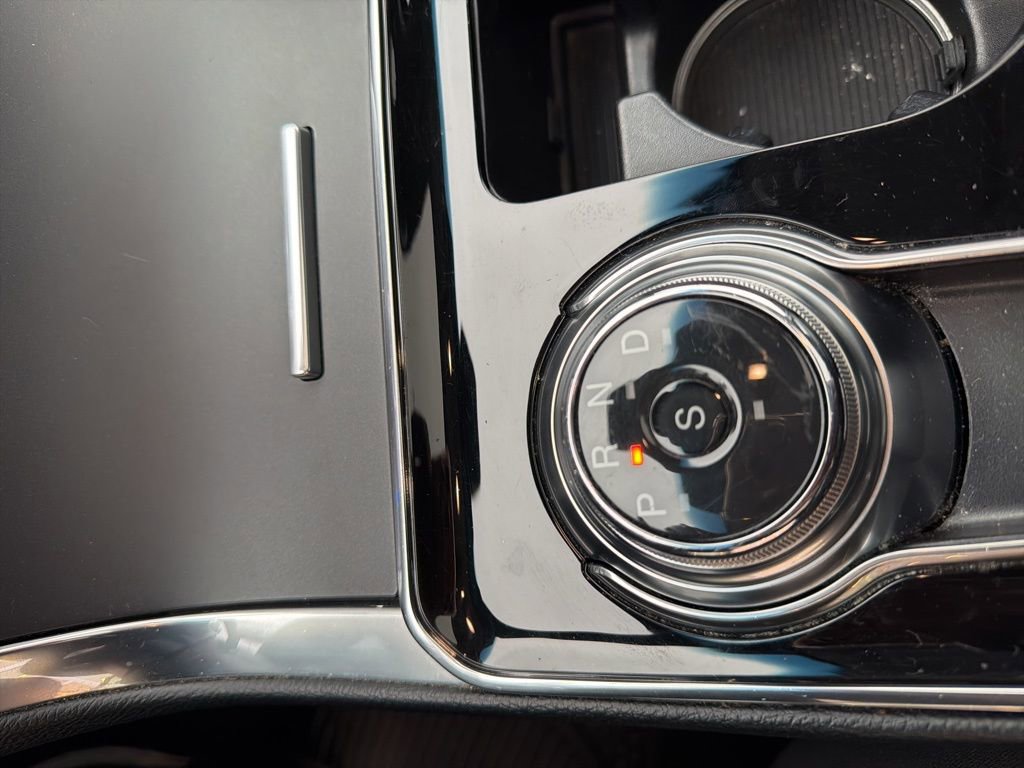 Used 2019 Ford Edge Titanium w/ Equipment Group 301A image 35