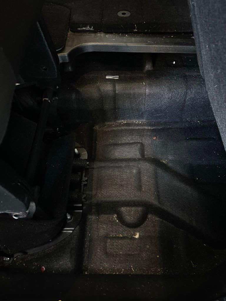 Used 2022 Chrysler Voyager LX image 15