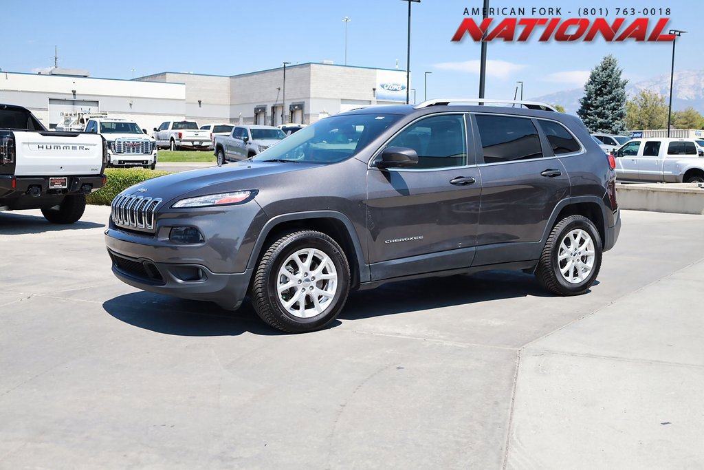 Used 2018 Jeep Cherokee Latitude Plus w/ Cold Weather Group