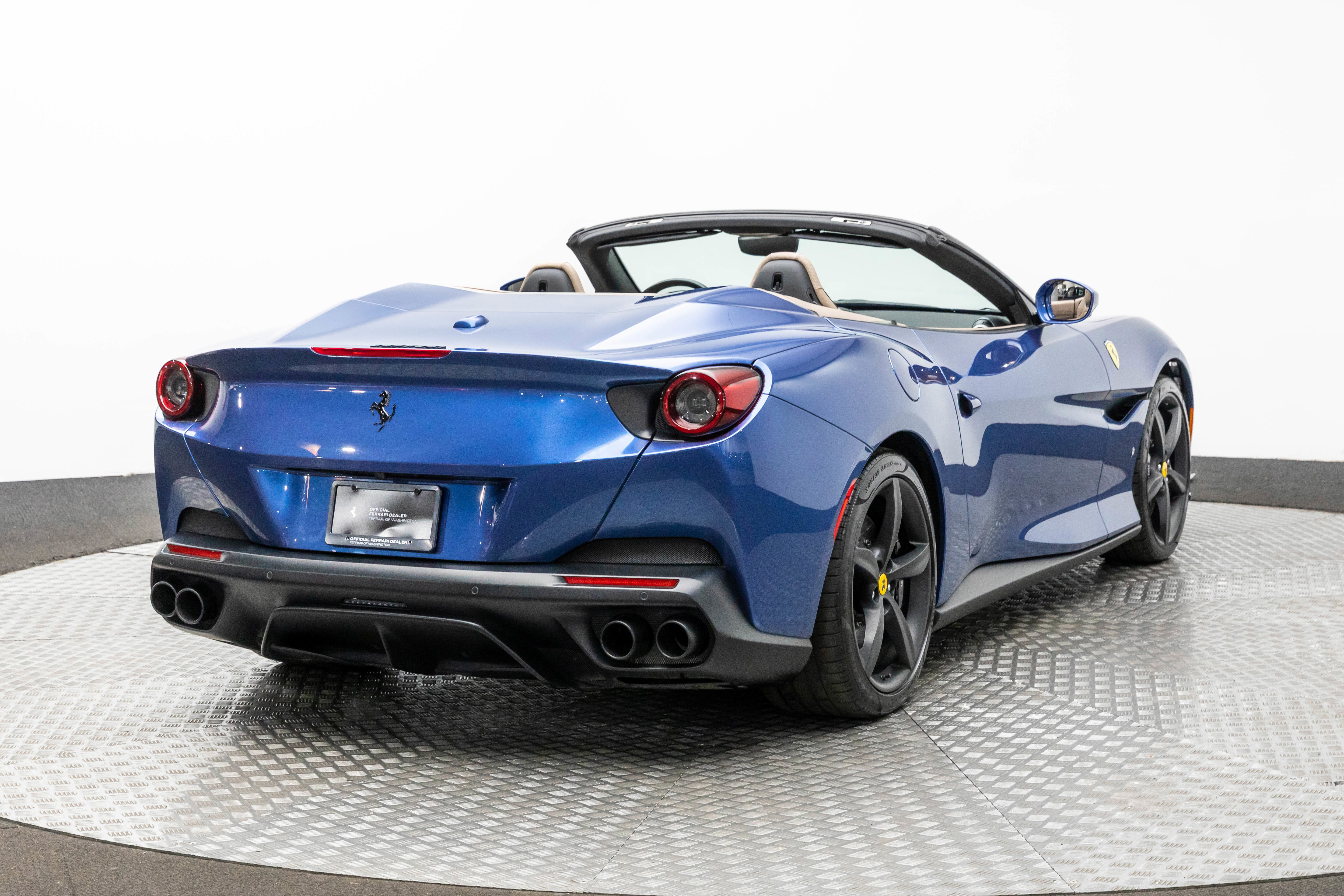 Certified 2019 Ferrari Portofino image 7