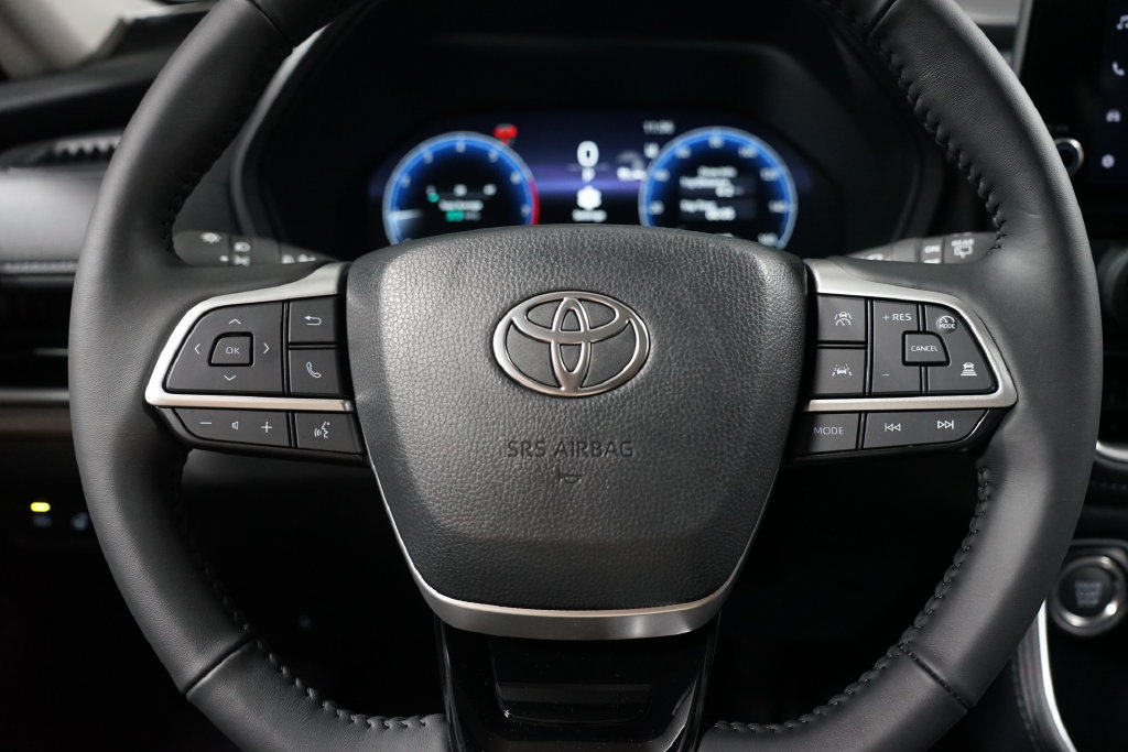 New 2026 Toyota Grand Highlander FWD image 12