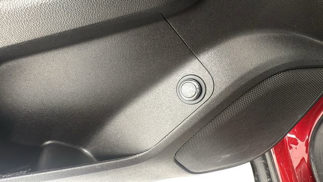 Used 2023 GMC Acadia SLE w/ Driver Convenience Package image 21