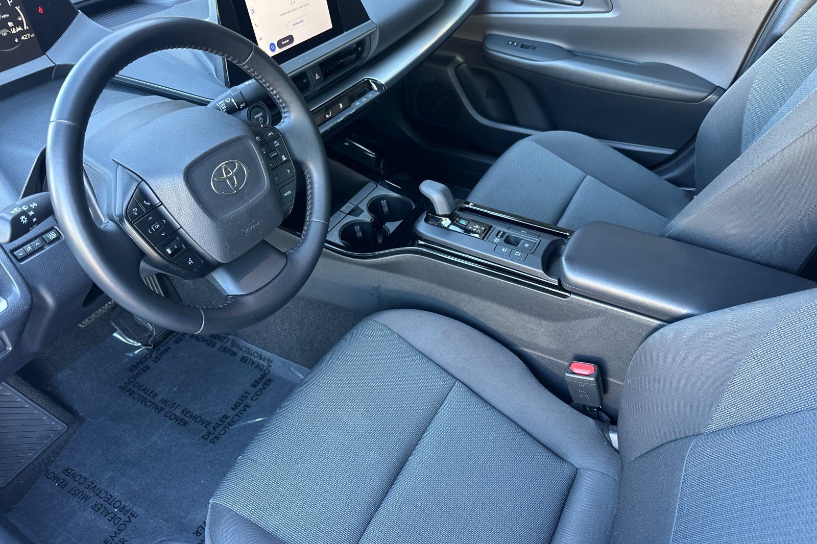 Certified 2025 Toyota Prius LE AWD/4WD image 12