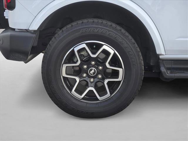 Used 2025 Ford Bronco Outer Banks image 21