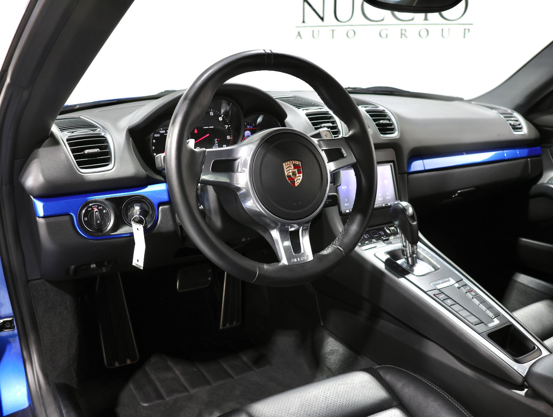Used 2014 Porsche Cayman RWD image 2