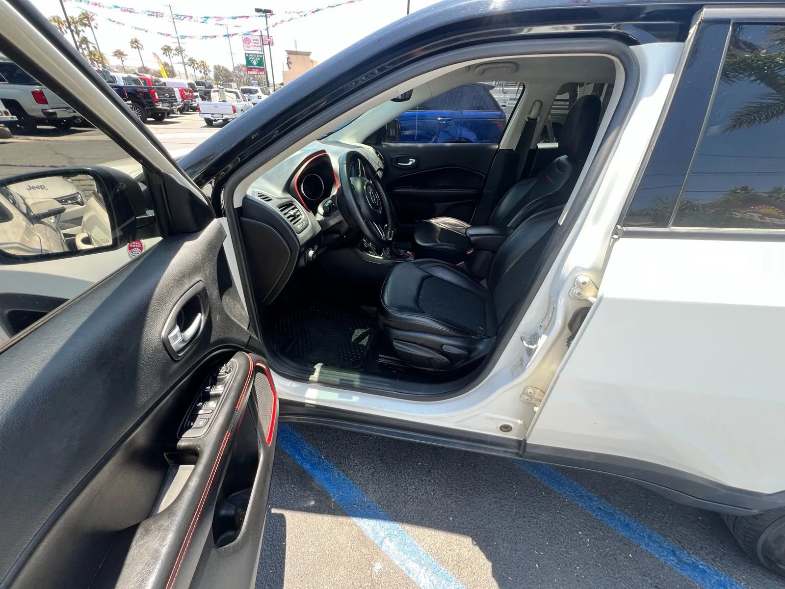 Used 2019 Jeep Compass Trailhawk AWD/4WD image 10
