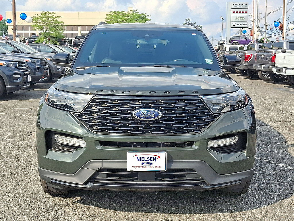 Used 2024 Ford Explorer ST-Line w/ Class IV Trailer Tow Package AWD/4WD image 35