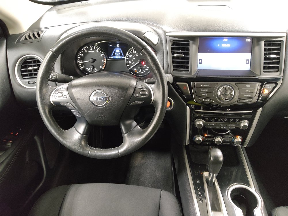 Used 2020 Nissan Pathfinder SV FWD image 22