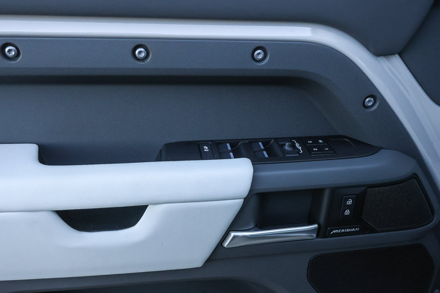 New 2026 Land Rover Defender 110 S AWD/4WD image 27