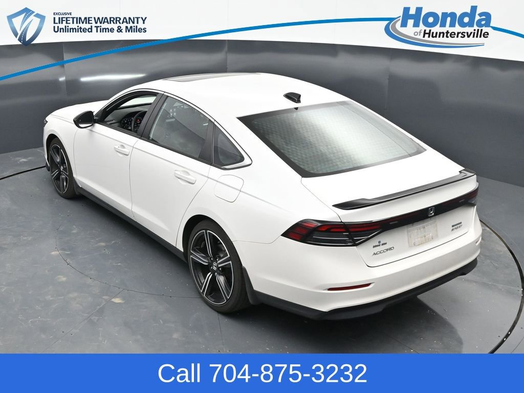 Used 2023 Honda Accord Sport image 15