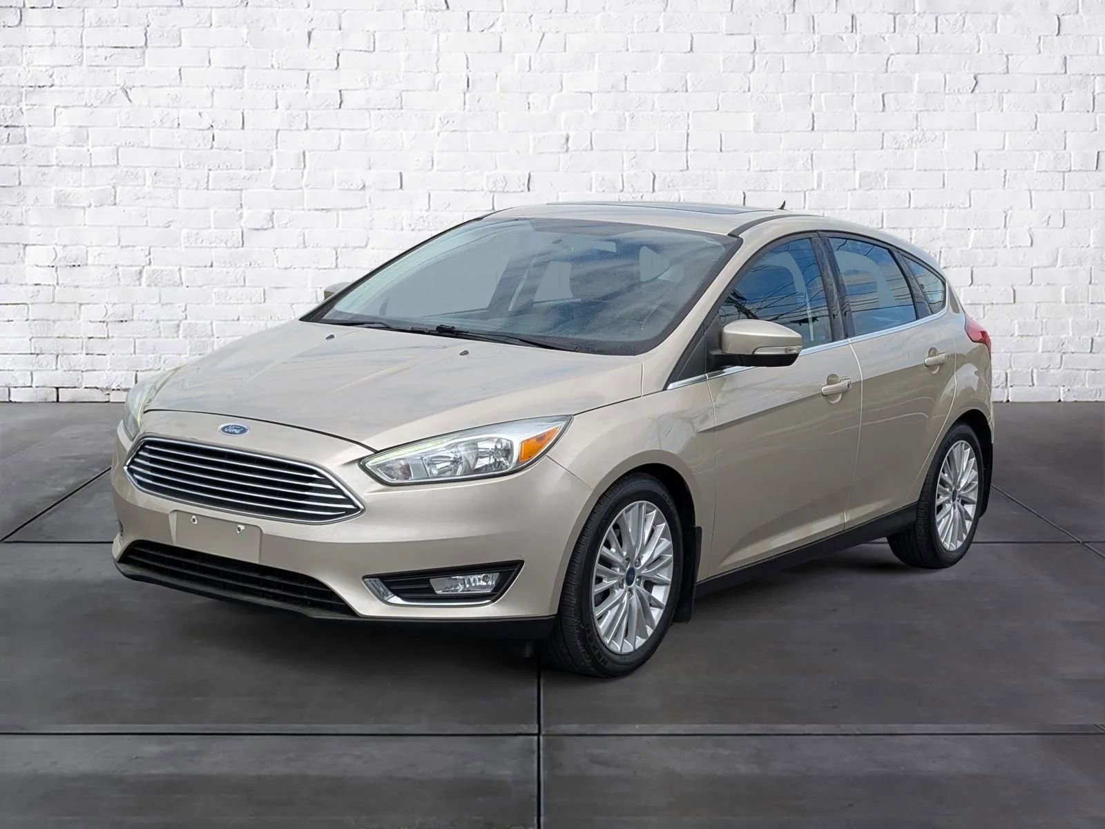 Used 2017 Ford Focus Titanium image 5