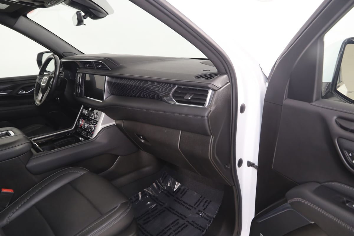 Used 2021 GMC Yukon XL Denali w/ Advanced Technology Package image 47