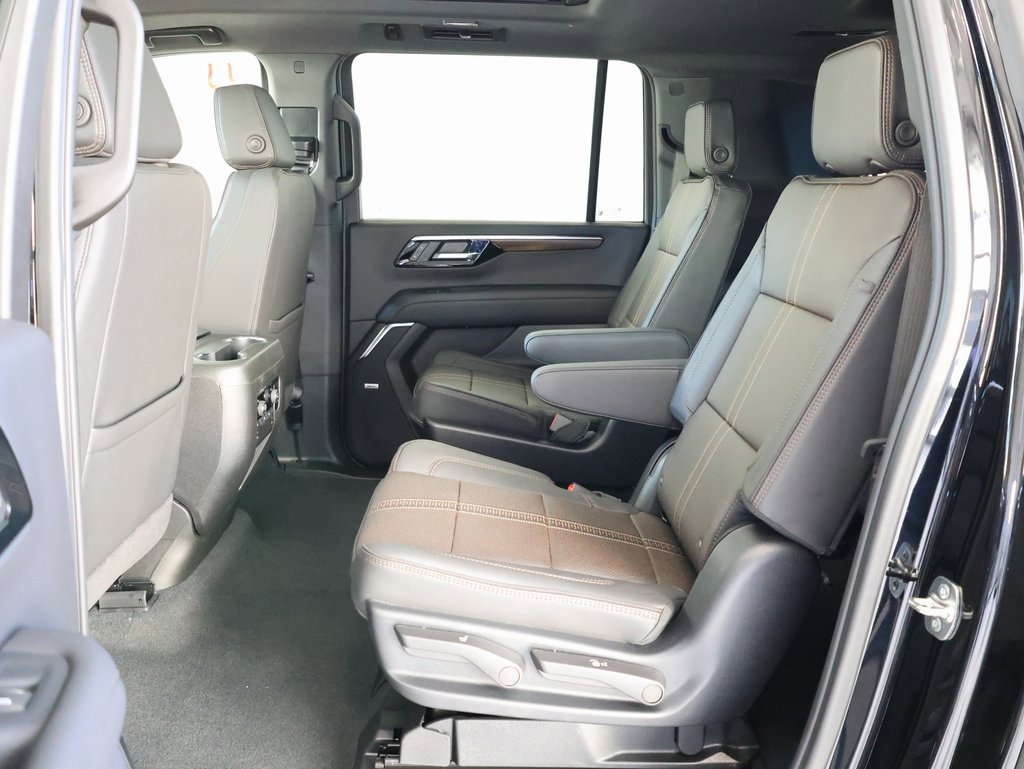 New 2025 Chevrolet Suburban High Country image 28