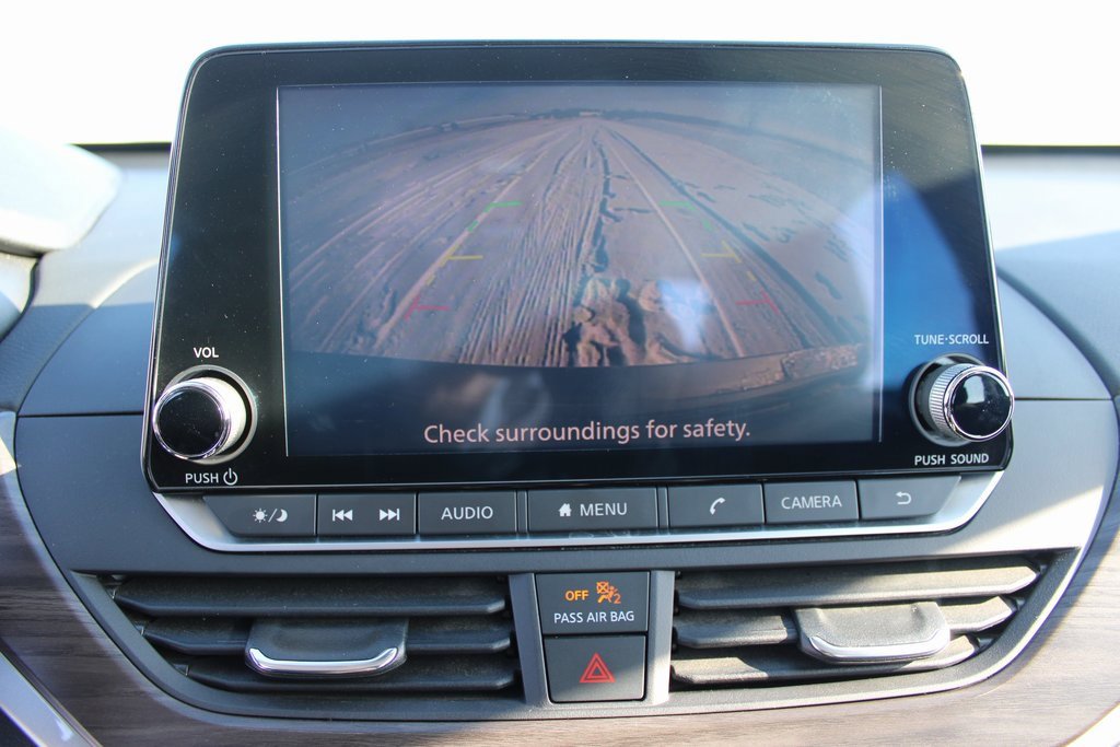 Used 2024 Nissan Altima 2.5 SV image 17