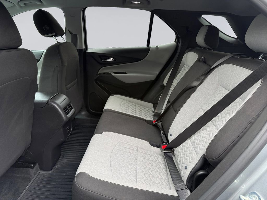 Used 2023 Chevrolet Equinox LT w/ Driver Convenience Package AWD/4WD image 17