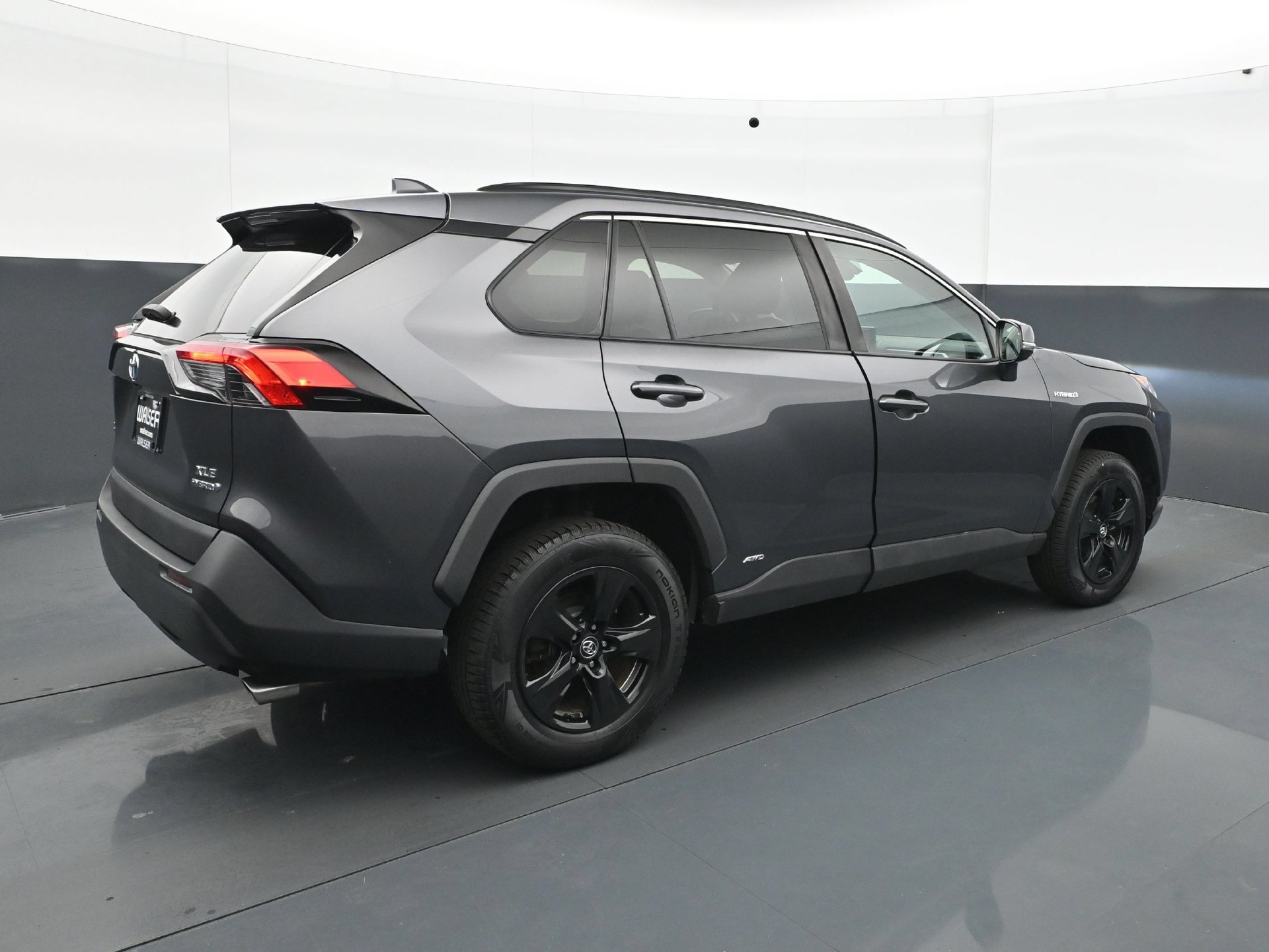 Used 2020 Toyota RAV4 XLE w/ Convenience Package AWD/4WD image 7