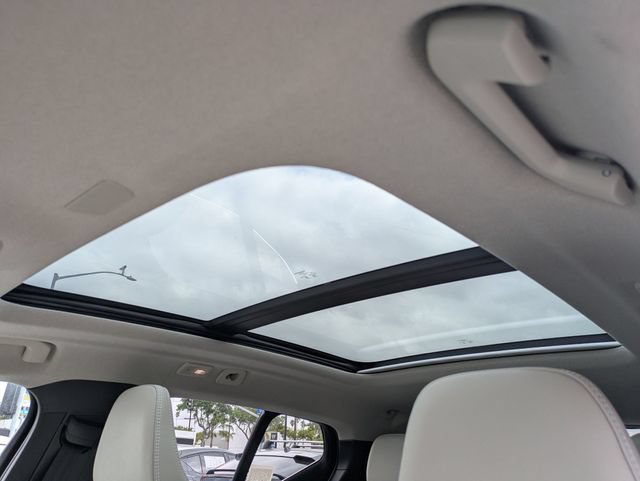 Certified 2023 Volvo XC40 B5 Ultimate AWD/4WD image 16