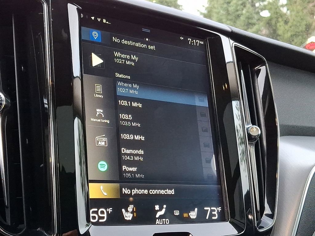 Used 2019 Volvo XC60 T6 Momentum w/ Premium Package image 15