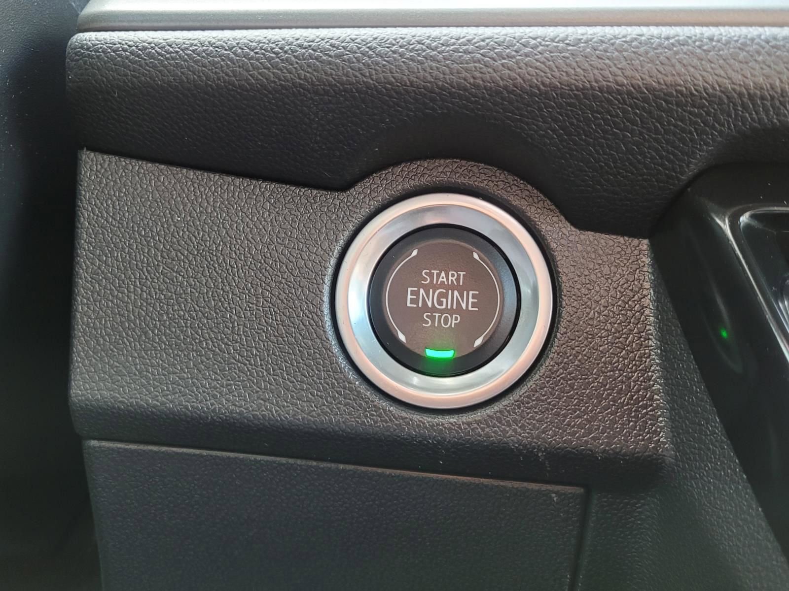 Used 2024 Chevrolet Traverse LT image 28