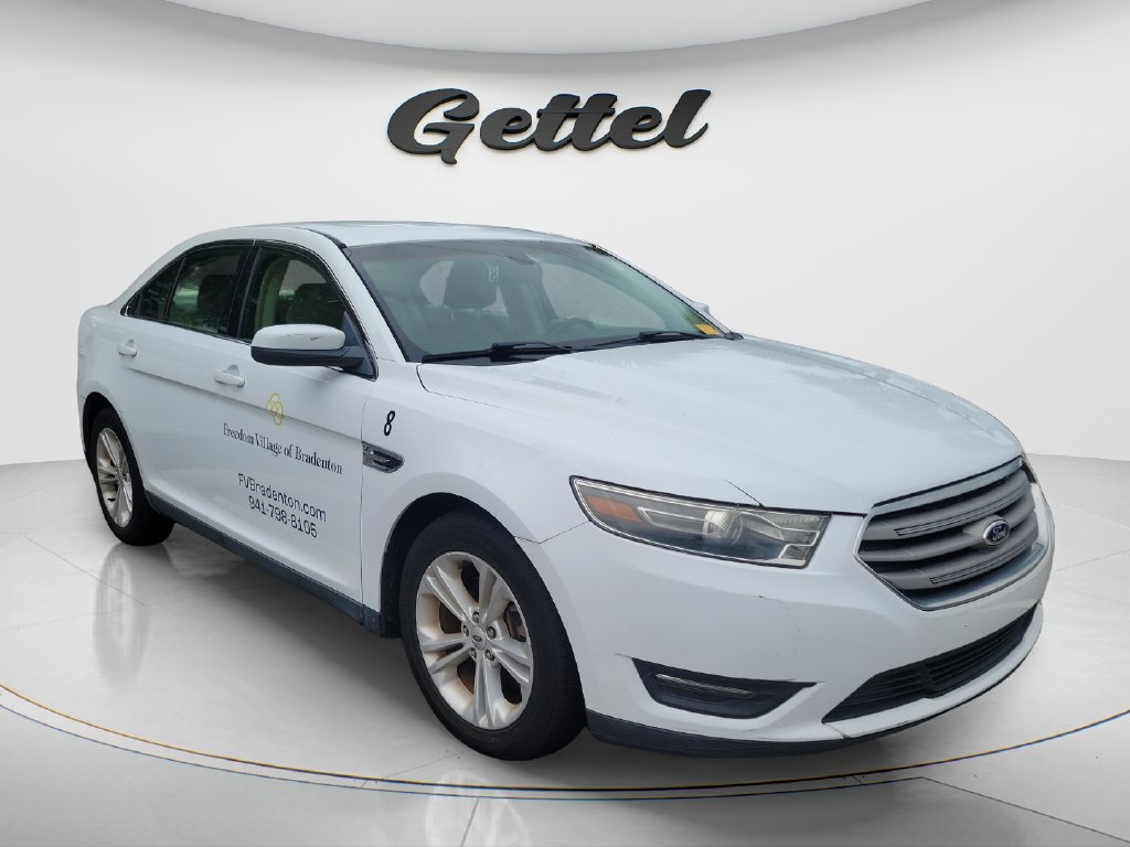 Used 2015 Ford Taurus SEL FWD image 5