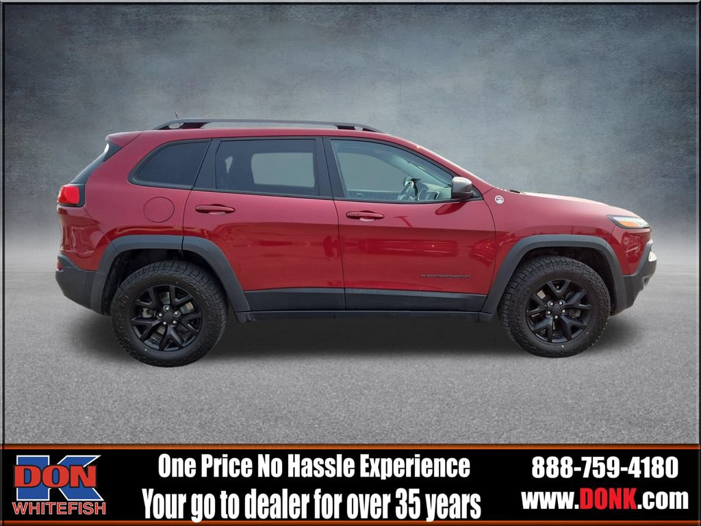 Used 2017 Jeep Cherokee Trailhawk w/ Comfort/Convenience Group AWD/4WD image 9