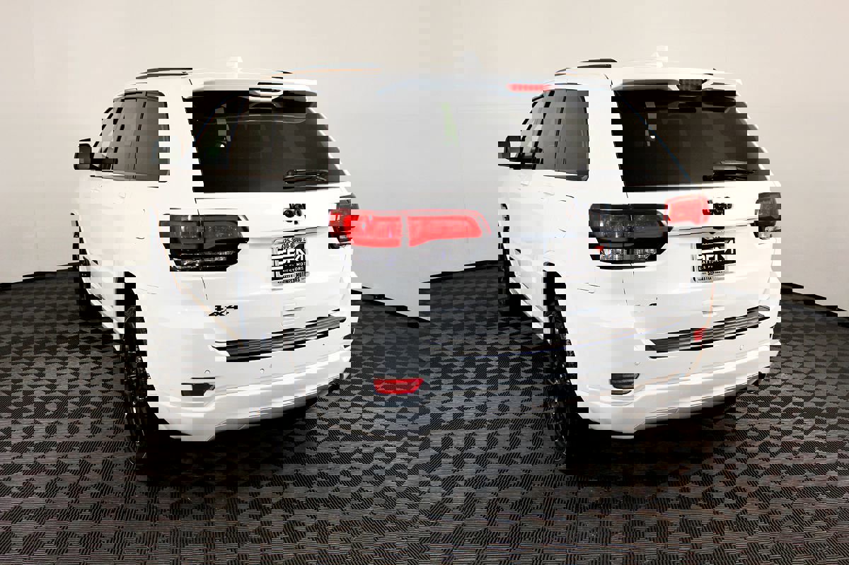 Used 2020 Jeep Grand Cherokee Altitude image 10