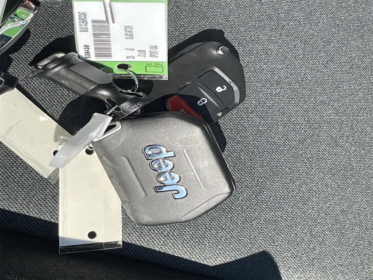 New 2025 Jeep Gladiator Sport image 34