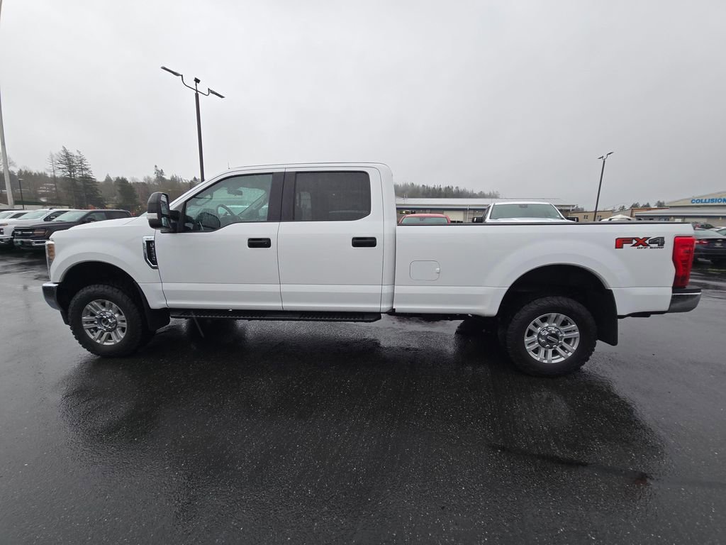 Used 2018 Ford F250 XLT w/ FX4 Off-Road Package image 6