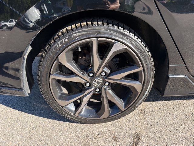 Used 2018 Honda Civic Sport image 30