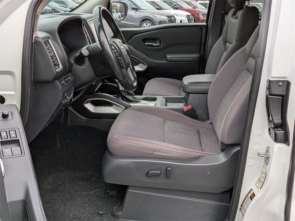Used 2023 Nissan Frontier SV w/ SV Convenience Package image 11
